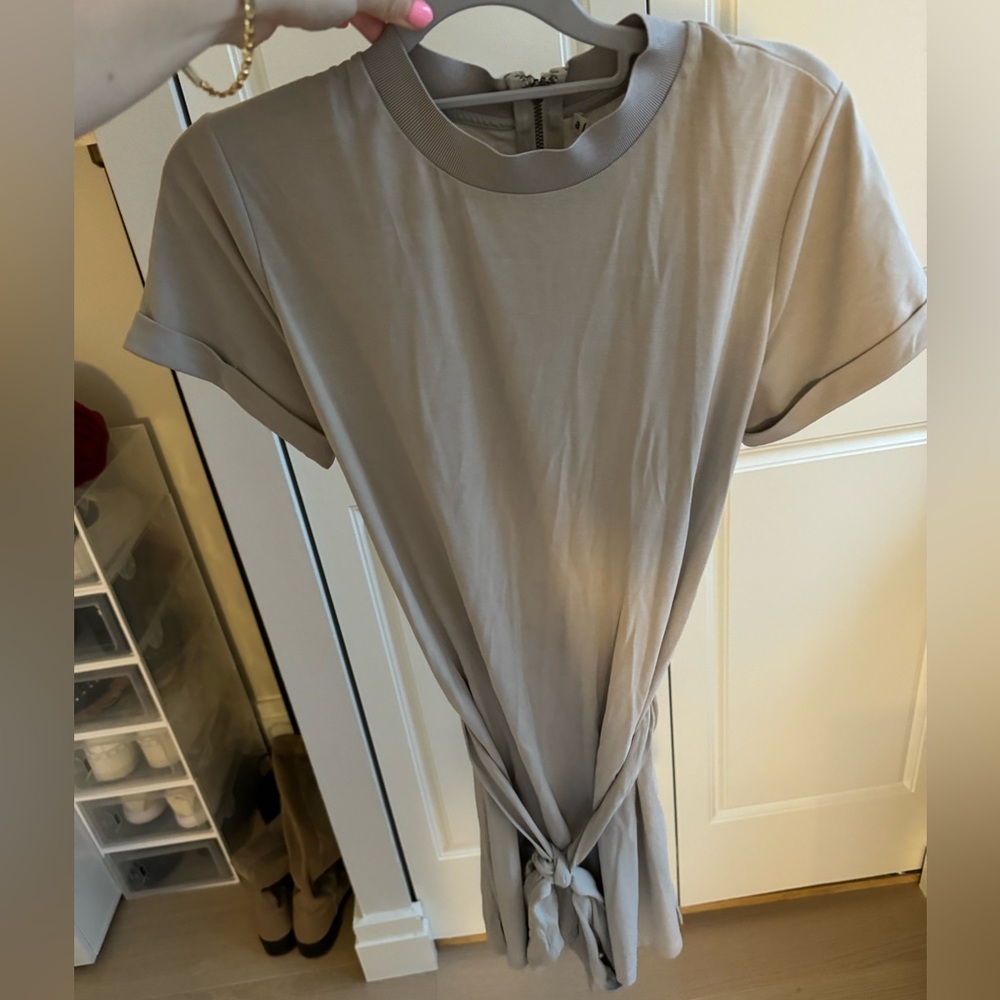 Alice and Olivia tshirt dress